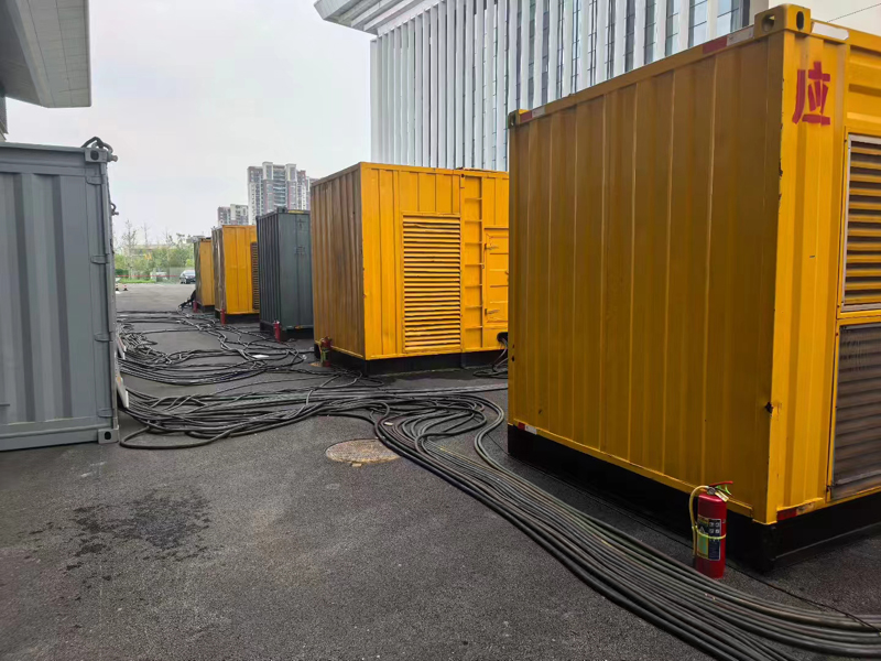 麻山不同季节柴油发电机组保养有哪些注意事项？